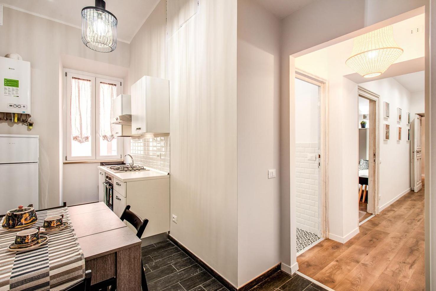 Monti Quiet And Spacious Apartment Roma Ngoại thất bức ảnh